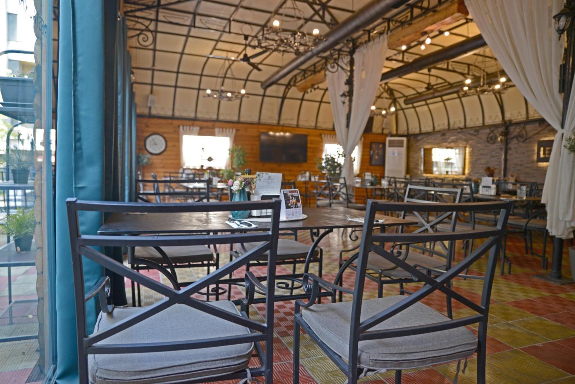 Hotel House Family & Restaurant 3*