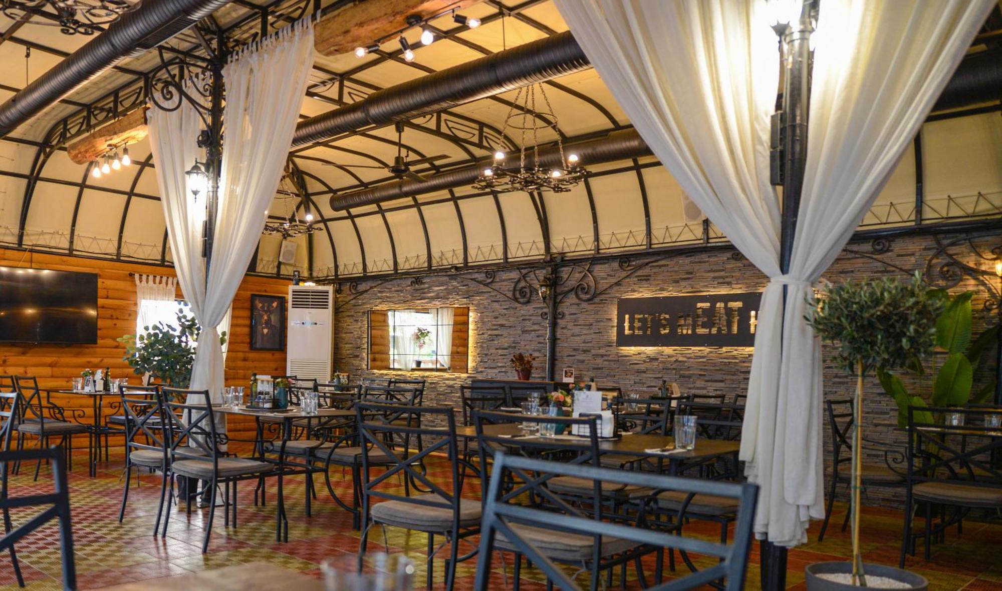 Hotel House Family & Restaurant